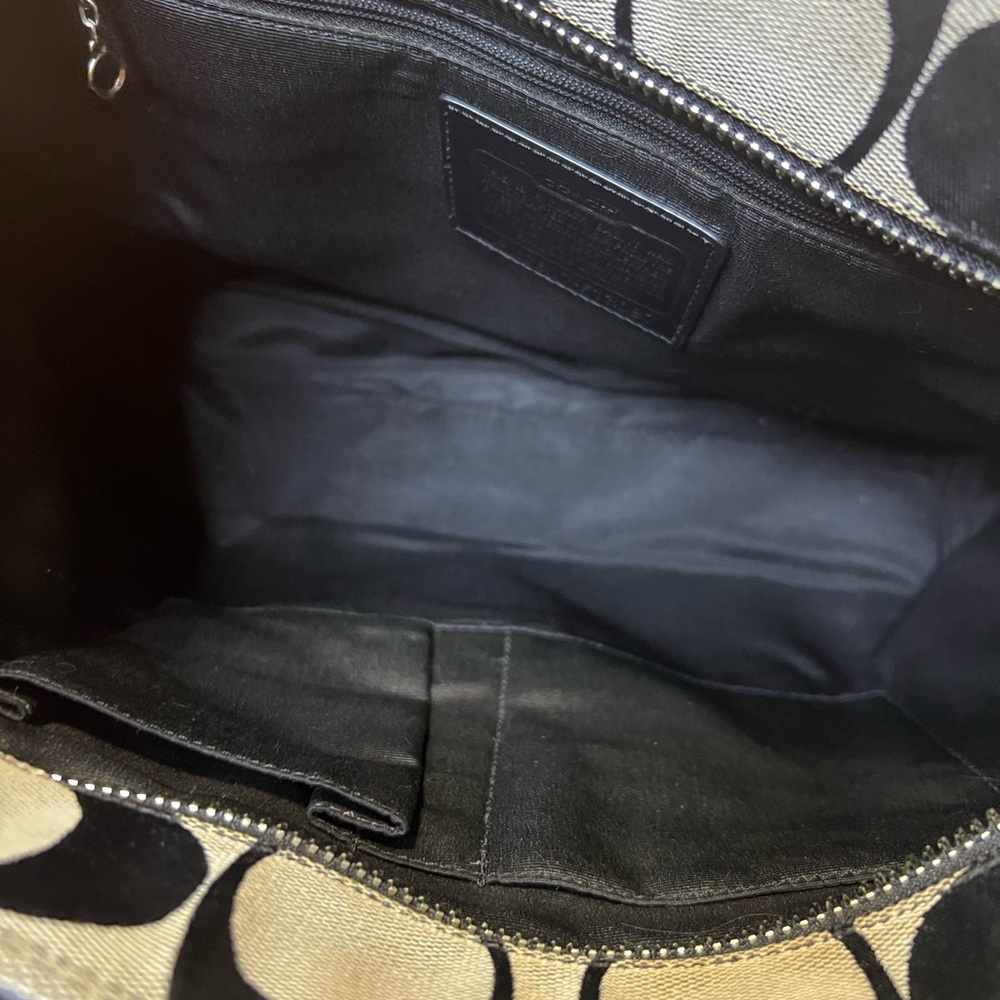 Coach Black and Cream Signature Tote - Picture 5 of 6